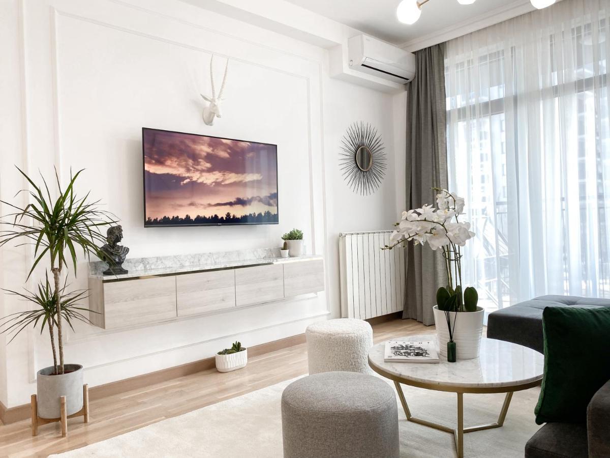 Lolita Lux - Belgrade Waterfront Apartman Kültér fotó